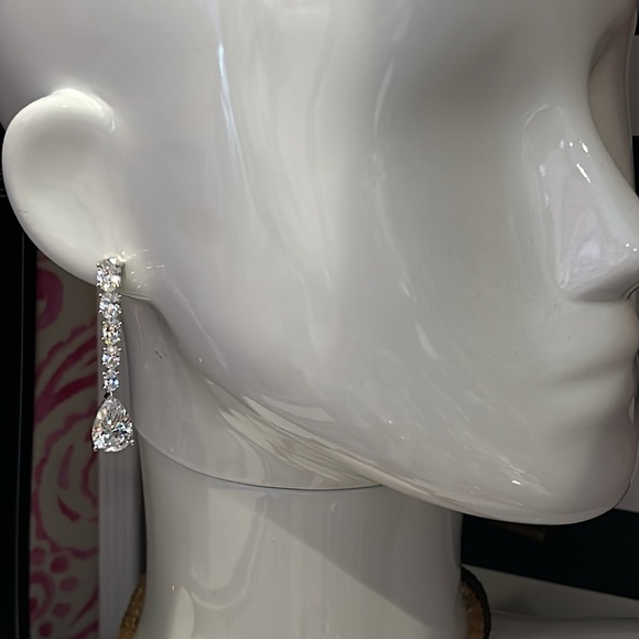 Glamorous Cubic Zirconia Pear Cut Drop Earrings-Boutique - Picture 5 of 11